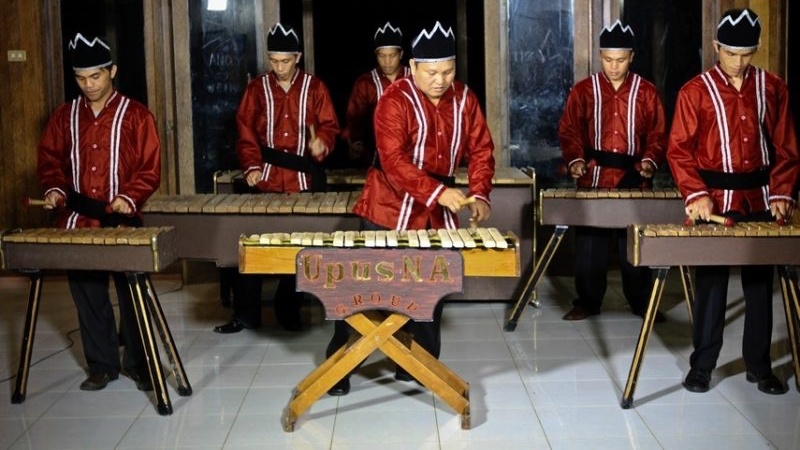 Alat Musik Tradisional Sulawesi Utara